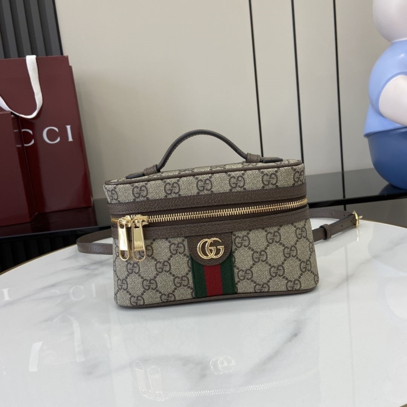 G*u*i cosmetic bags